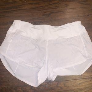 White size 6 speed up lululemon shorts